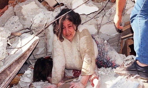 16. yıl dönümünde Marmara Depreminden unutulmaz kareler
