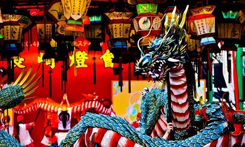 Japon festivallerinden renkli görüntüler