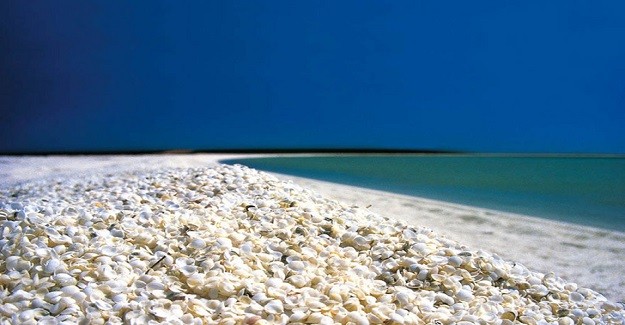 Yapay gibi görünen aslında gerçek olan 14 olağanüstü sahil