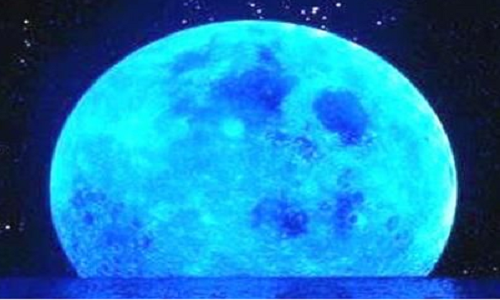 Bu gece mavi ay var