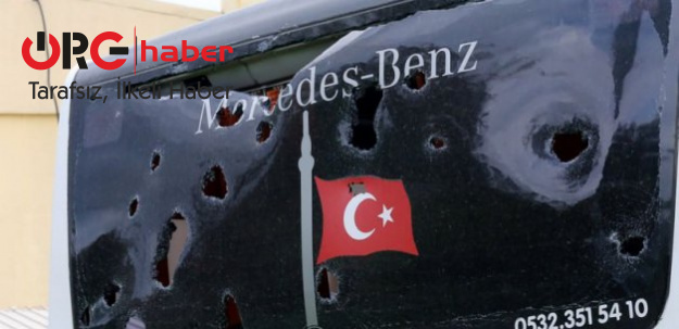 Beşiktaş otobüsü taşlı saldırıya uğradı